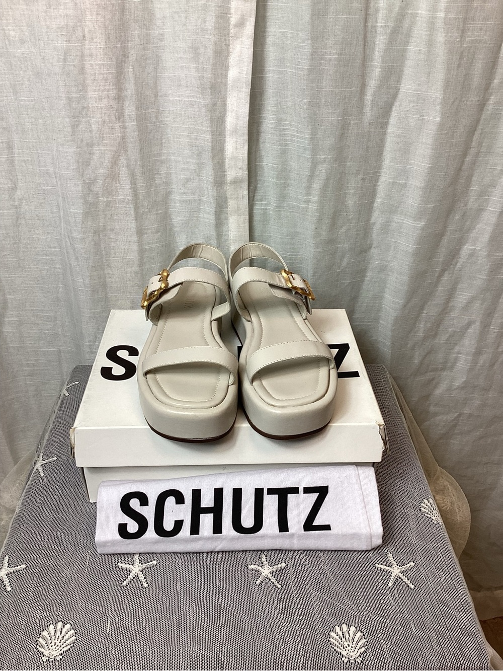 NWT SCHUTZ Evereve Wavy Ankle Strap Platform Sandals- Pearl; Size: 7B - Picture 2 of 12